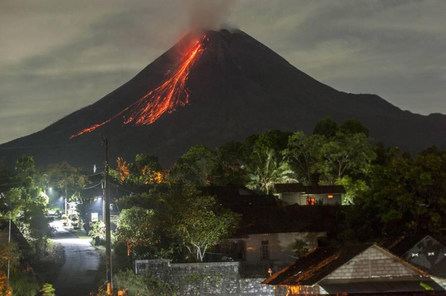 富士山最新动态，地质活跃与旅游繁荣共生