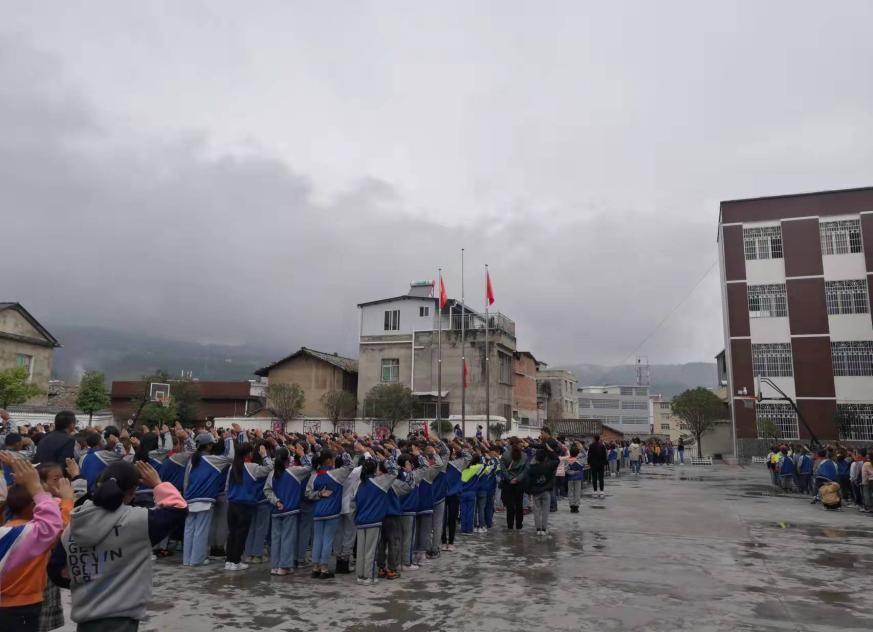 越西县小学最新动态报道